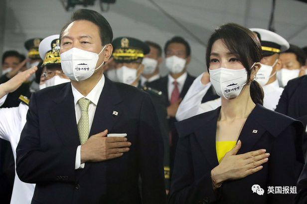 韩国总统美貌夫人辟谣曾做陪酒女博士也被证没抄袭纽约小站 新闻时事一览汇聚 华人资讯